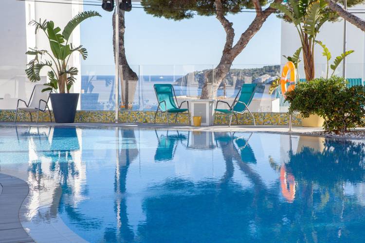 Swimming pool Hotel Sotavento Club Apartments Magaluf