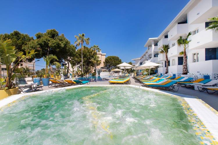 Swimming pool Hotel Sotavento Club Apartments Magaluf